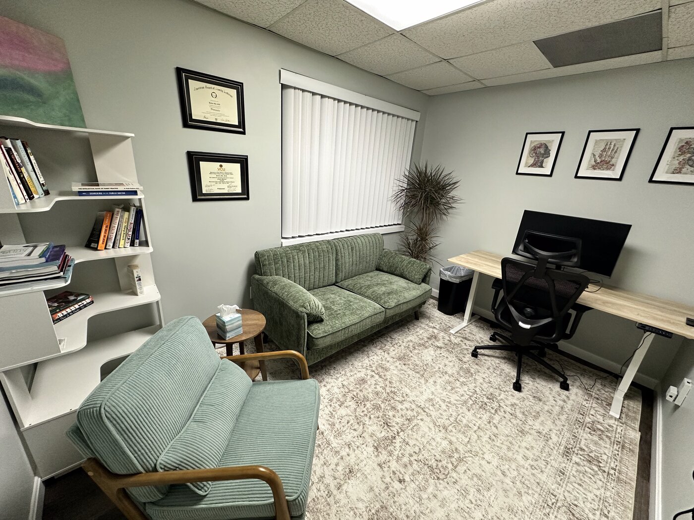 Consultation office at 617 Primary Care